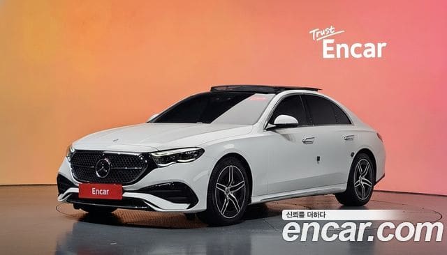 Mercedes-Benz E-Class — фото 1