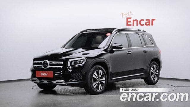 Mercedes-Benz GLB-Class — фото 1