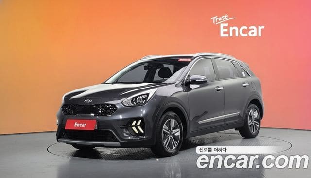 Kia Niro — фото 1