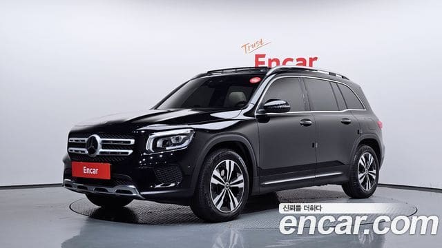 Mercedes-Benz GLB-Class — фото 1