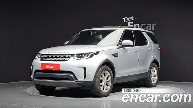 Land Rover Discovery 5 — фото 1