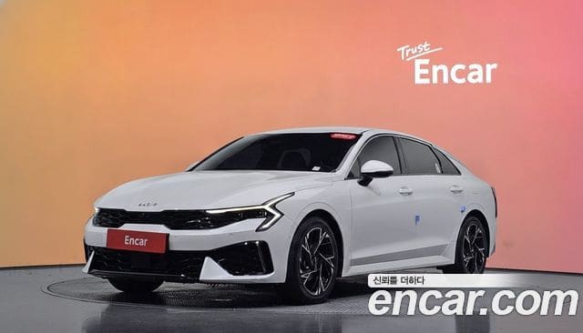 Kia K5 — фото 1