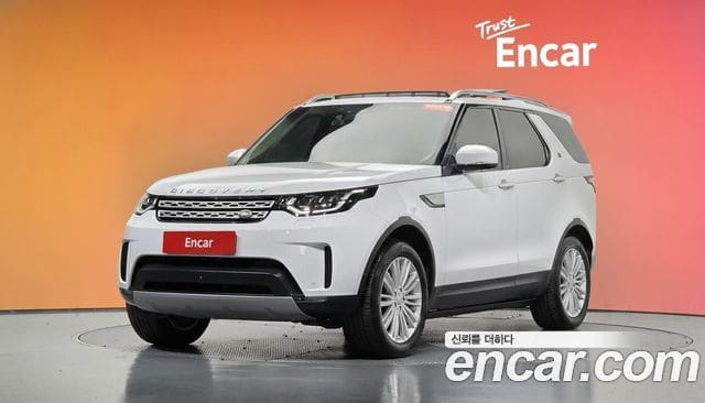 Land Rover Discovery 5 — фото 1