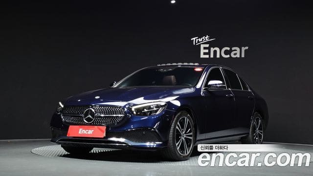 Mercedes-Benz E-Class — фото 1