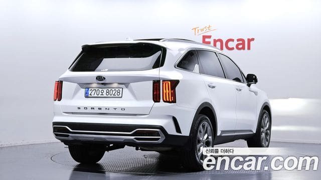 Kia Sorento — фото 1