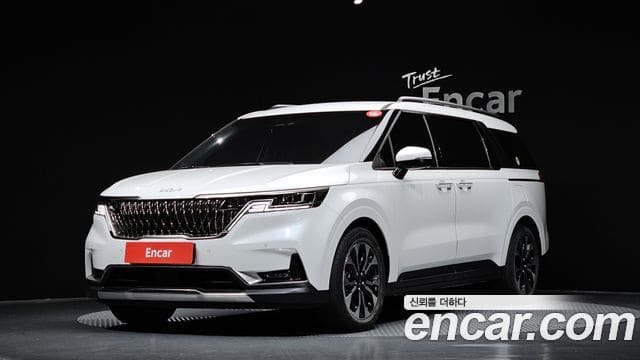 Kia Carnival — фото 1