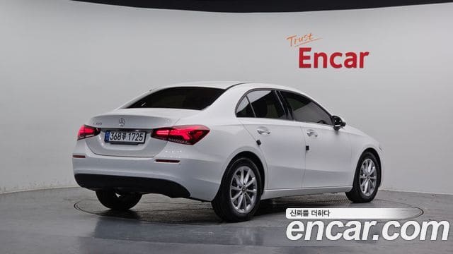 Mercedes-Benz A-Class — фото 1