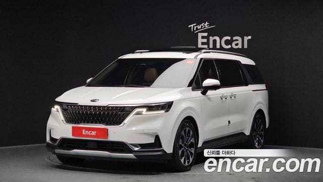 Kia Carnival — фото 1