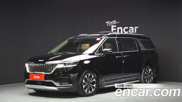Kia Carnival — фото 1