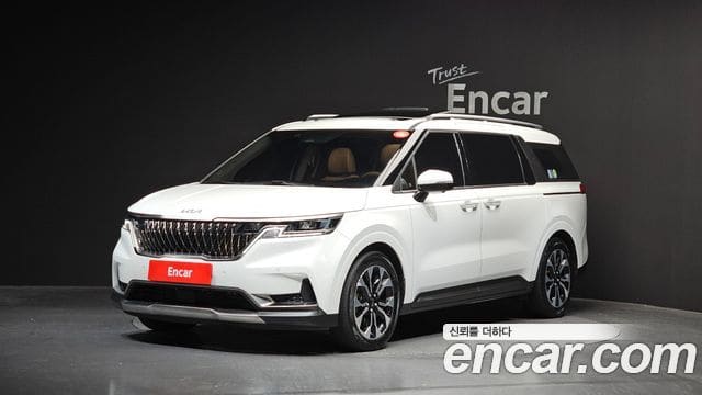 Kia Carnival — фото 1