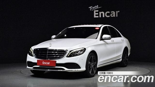 Mercedes-Benz C-Class — фото 1