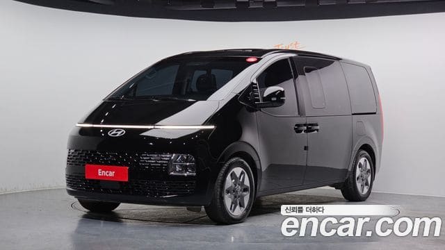 Hyundai Staria — фото 1