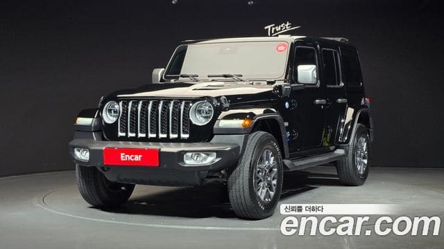 Jeep Wrangler — фото 1