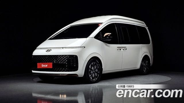 Hyundai Staria — фото 1