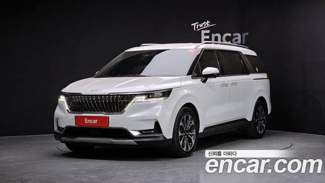 Kia Carnival — фото 1