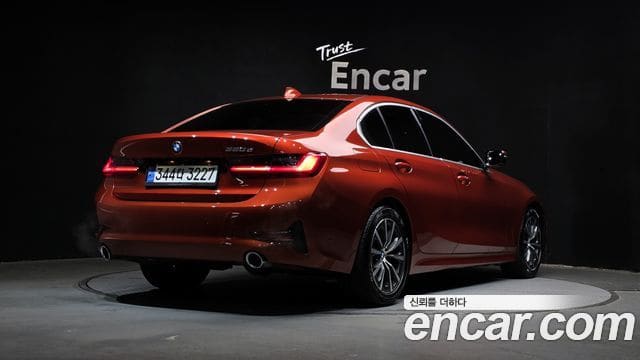 BMW 3 Series — фото 1