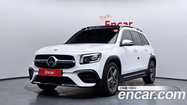 Mercedes-Benz GLB-Class — фото 1