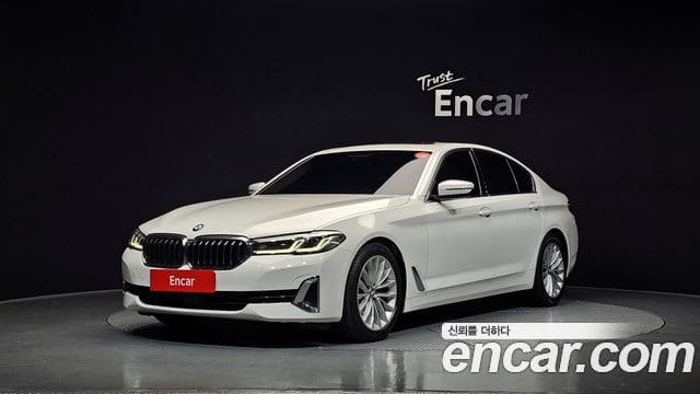 BMW 5 Series — фото 1
