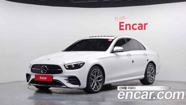 Mercedes-Benz E-Class — фото 1