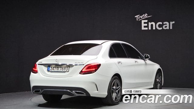 Mercedes-Benz C-Class — фото 1