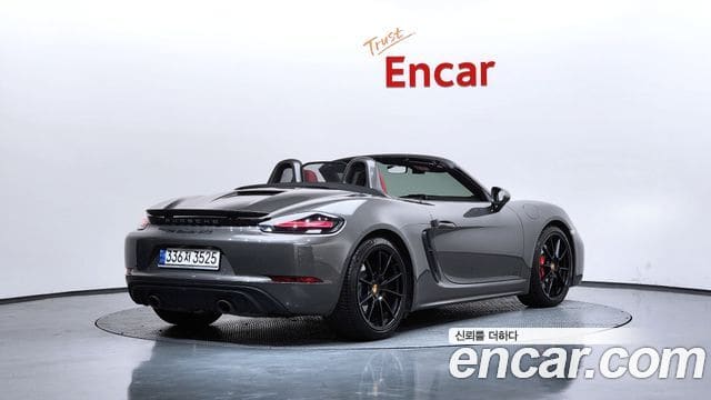 Porsche 718 Boxster — фото 1