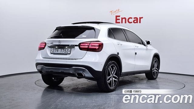 Mercedes-Benz GLA-Class — фото 1
