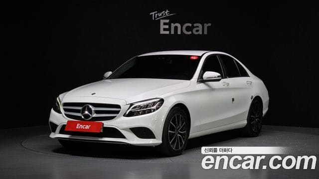 Mercedes-Benz C-Class — фото 1