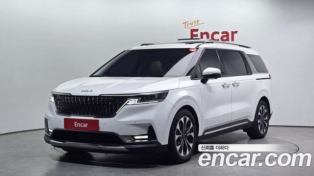 Kia Carnival — фото 1