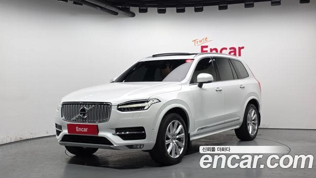 Volvo XC90 — фото 1