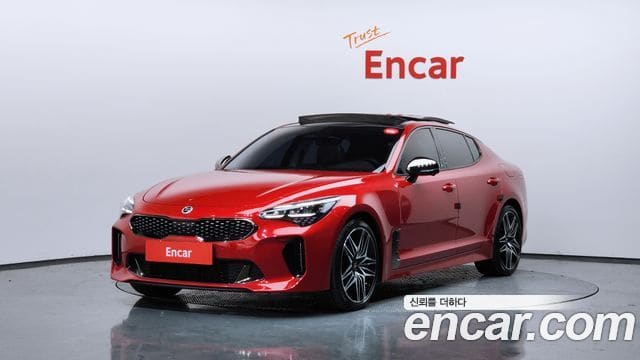 Kia Stinger — фото 1