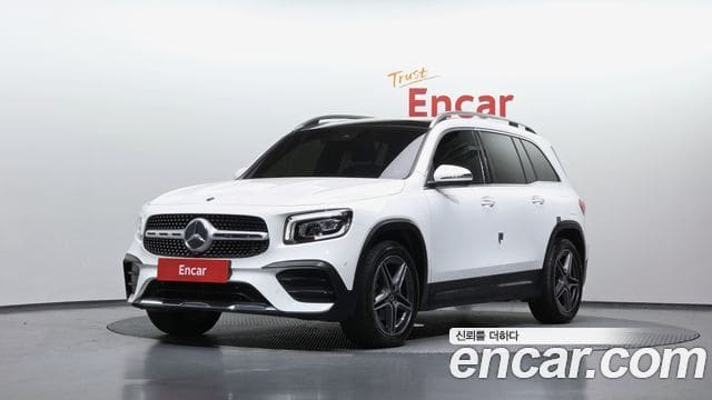 Mercedes-Benz GLB-Class — фото 1