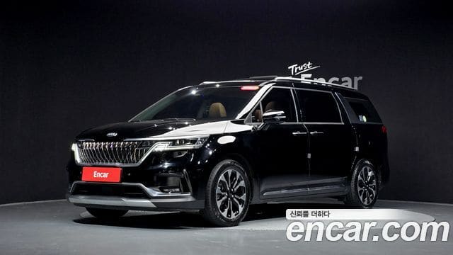 Kia Carnival — фото 1