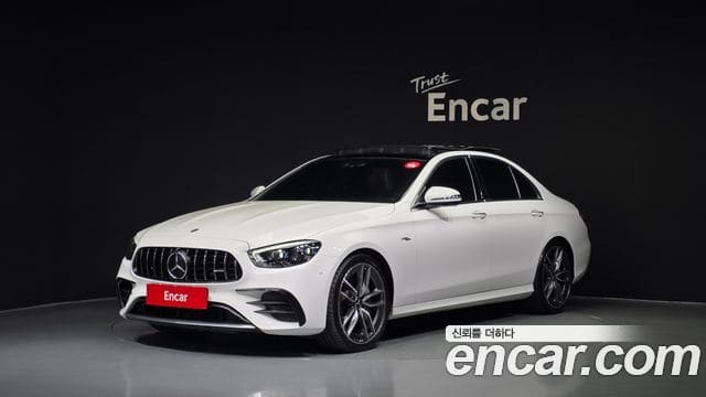 Mercedes-Benz E-Class — фото 1