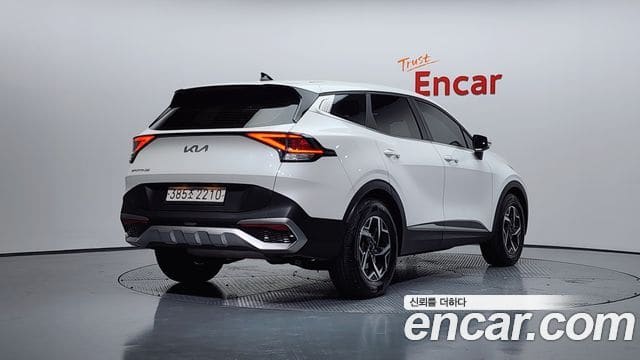 Kia Sportage — фото 1
