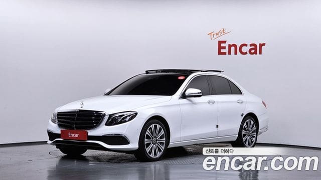 Mercedes-Benz E-Class — фото 1