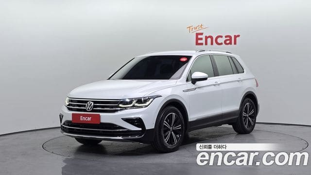Volkswagen Tiguan — фото 1