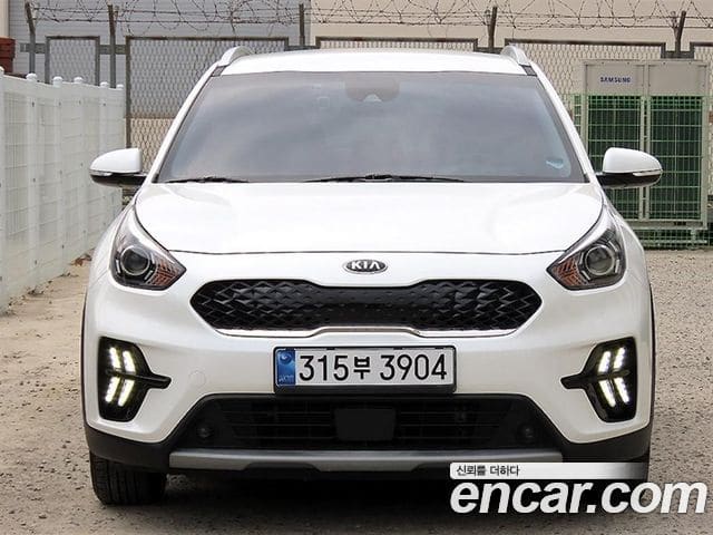 Kia Niro — фото 1