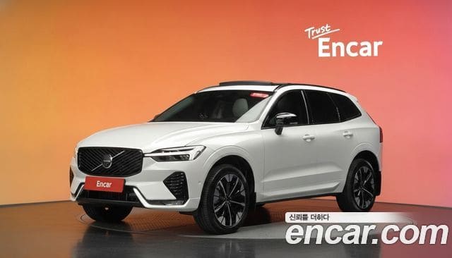 Volvo XC60 — фото 1