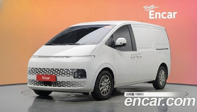 Hyundai Staria — фото 1