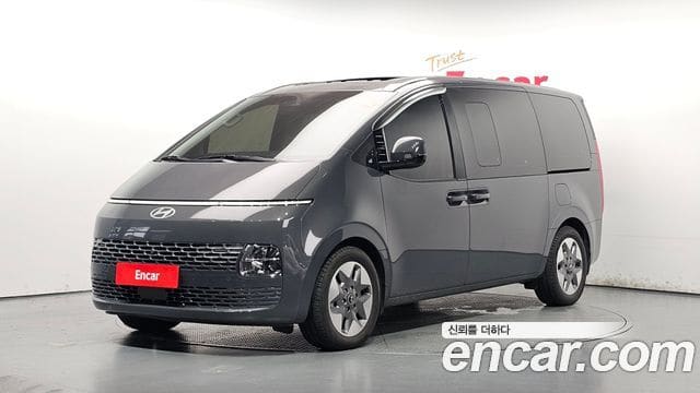 Hyundai Staria — фото 1