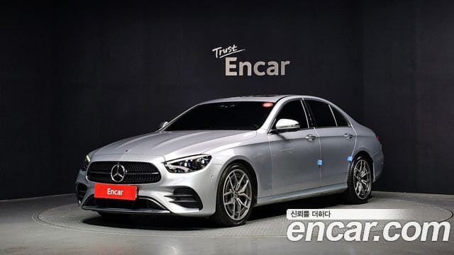 Mercedes-Benz E-Class — фото 1