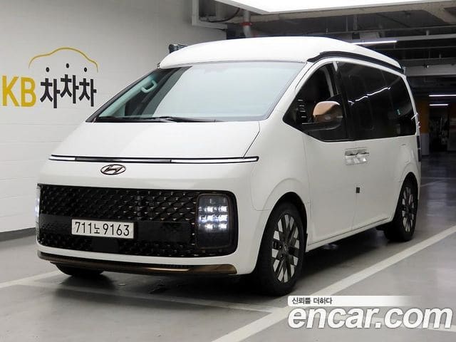 Hyundai Staria — фото 1