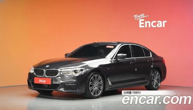 BMW 5 Series — фото 1