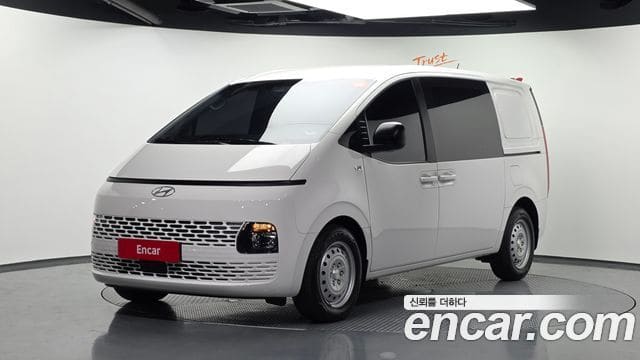 Hyundai Staria — фото 1