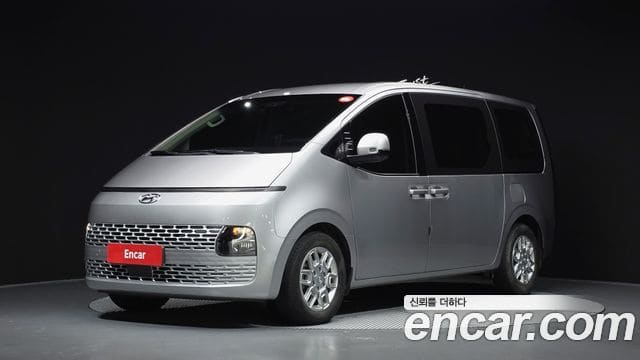 Hyundai Staria — фото 1