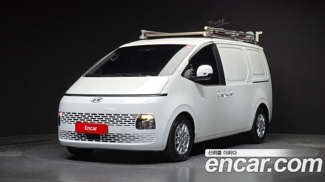 Hyundai Staria — фото 1