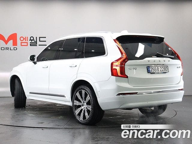 Volvo XC90 — фото 1