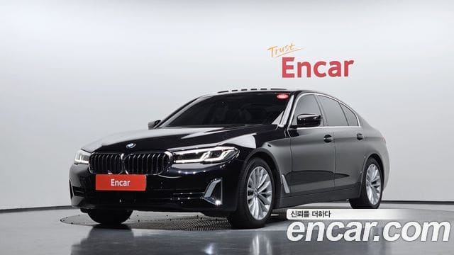 BMW 5 Series — фото 1
