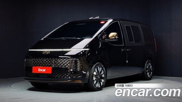 Hyundai Staria — фото 1