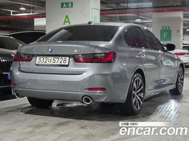 BMW 3 Series — фото 1